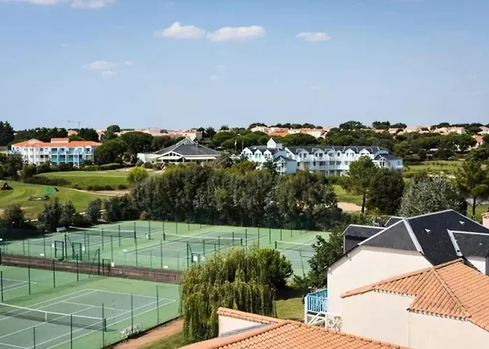 Apartment With Balcony - Les Reves Bleus *