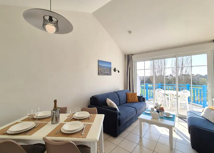 With Balcony - Les Reves Bleus Apartment *