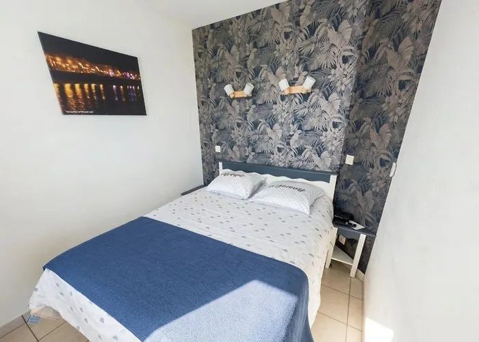 With Balcony - Les Reves Bleus Apartment