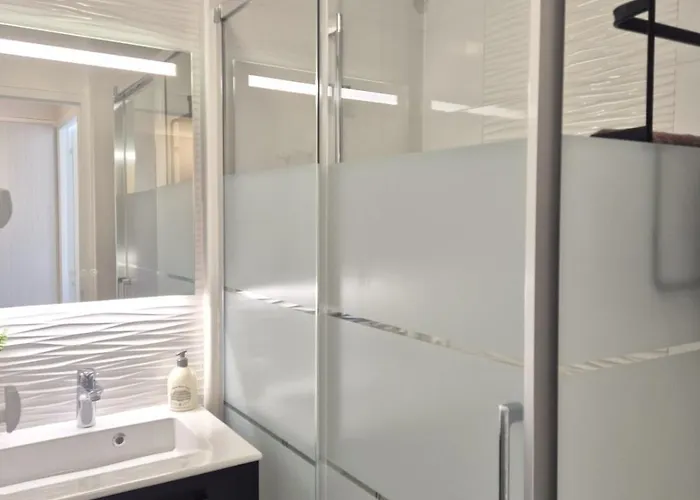 דירה With Balcony - Les Reves Bleus